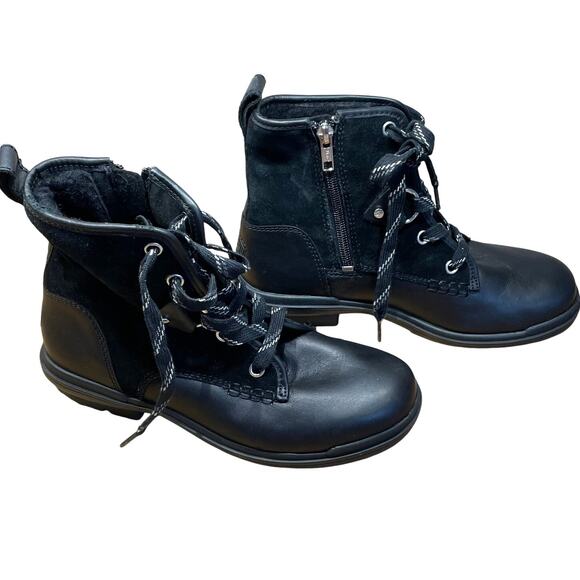 UGG Women's Hapsburg Hiker Black Size 6 in New Without Box Condition - Picture 2 of 8